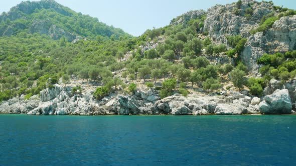 Sailing alongside the islands in the sea	