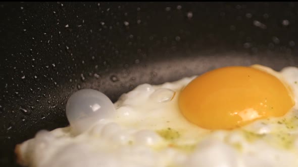 Egg in Oil