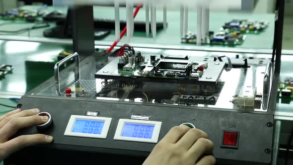 assembly and production of electronic circuit boards for TV