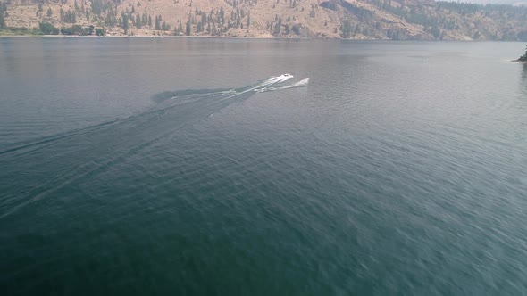 Summer Waterskiing In Eastern Washington 