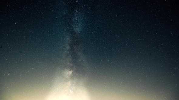 Awesome Night Sky Time Lapse with Milky Way Galaxy