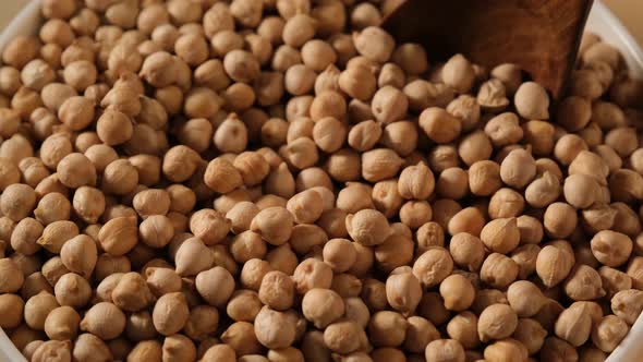 Dried chickpeas in bowl