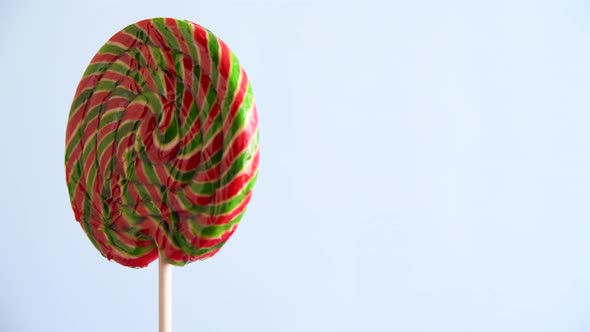 Striped fruit lollipop