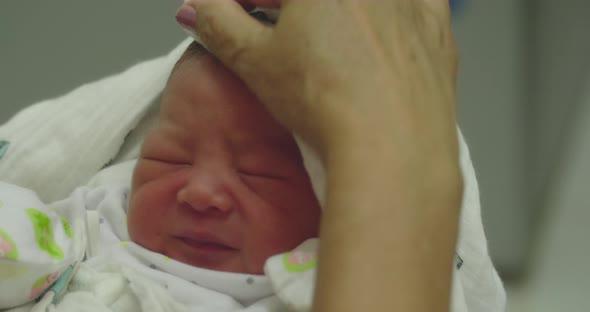 Baby After Bathing alt