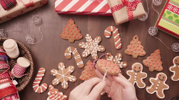 Packaging traditional home made gingerbread cookies as food gifts.