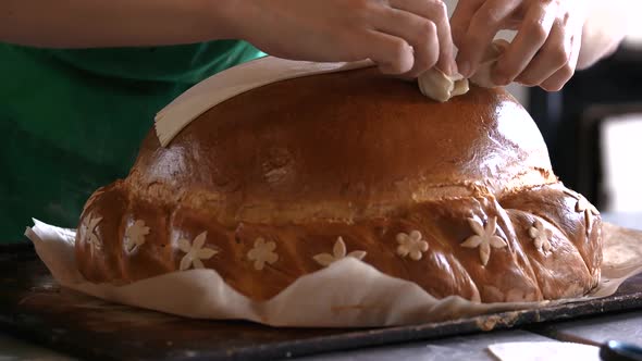 Preparation of Round Loaf at Manufacture