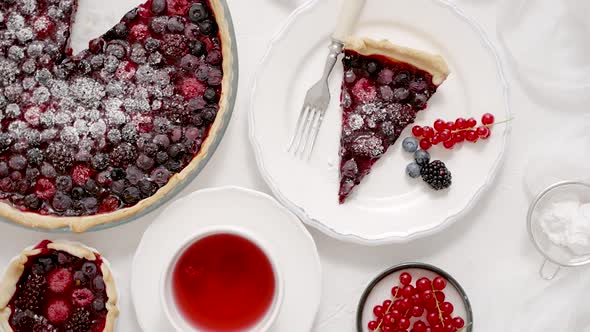 Homemade Fresh Blueberry and Raspberry Tart