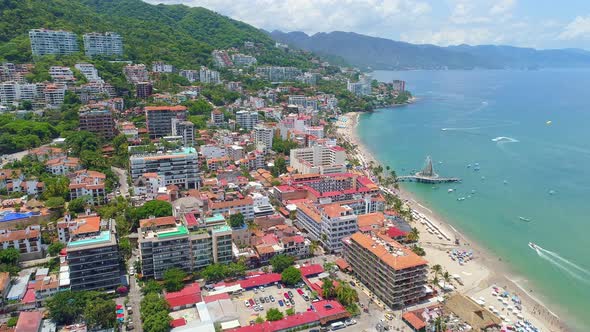 Playa y zona romantica en Puerto Vallarta, Mexico