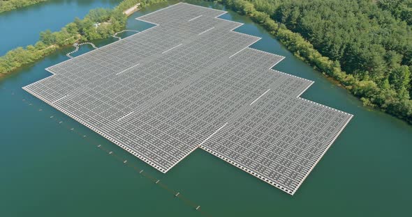 Electric renewable power in the ecological energy of solar power station float on water pond