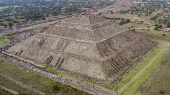 AERIAL: Teotihuacan, Mexico, Pyramids (Flying Around)