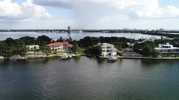 Waterfront Homes in Lido Key on New Pass, Florida.