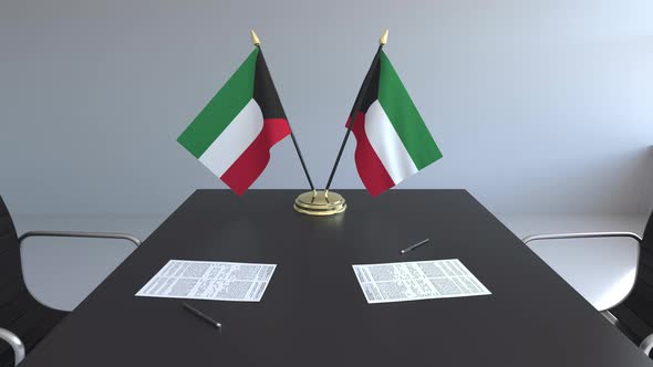 Flags of Kuwait and Papers alt