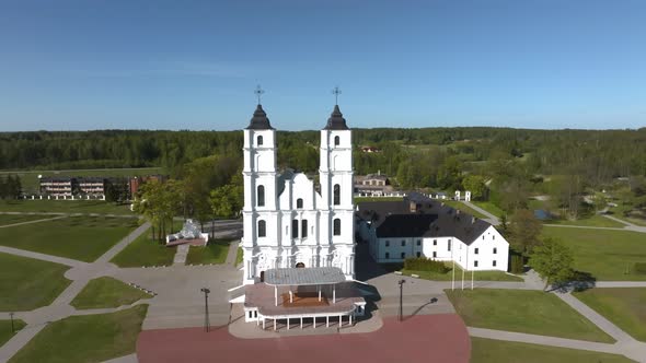 Beautiful Aerial View of the White Chatolic Church Basilica in Latvia Aglona alt