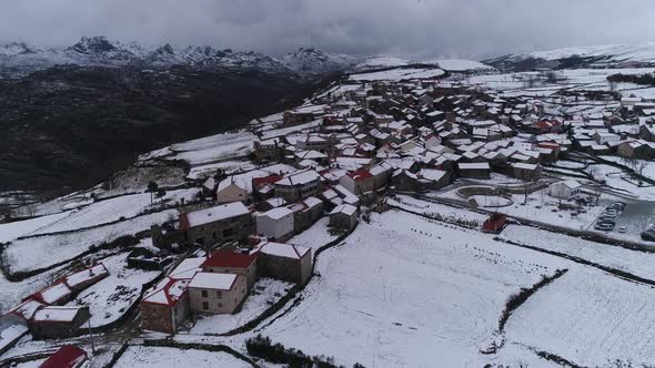 Winter Houses