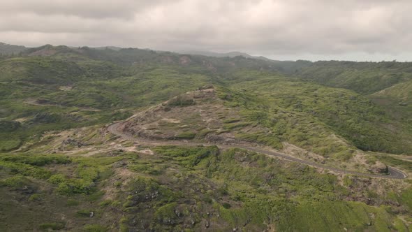 The winding roads of Maui, Hawaii make for a driving experience like no other.  Roadway twists and t