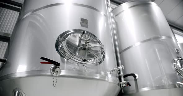 Stainless Steel Tanks for Brewing Beer