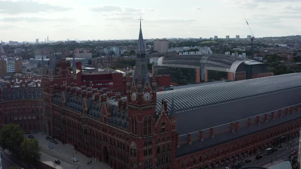 Amazing Aerial Footage of Historic Front Brick Building of St Pancras International