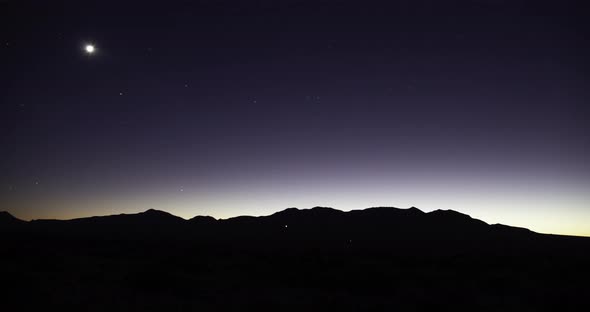 Sunset, stars, sunrise over the Henry Mountains - Utah - Timelapse