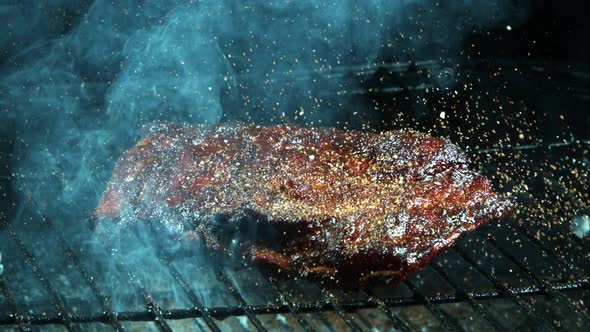 Grilling BBQ Ribs in ultra slow motion 