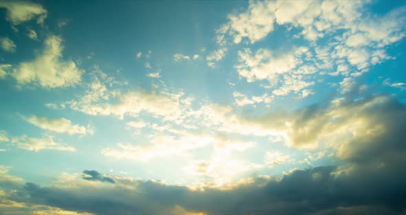 Timelapse of a Beautiful Sky at Sunset