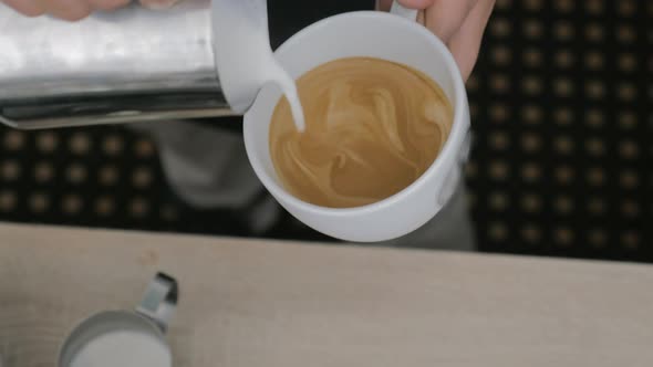 Making coffee with cream picture
