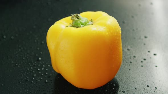 Single Yellow Bell Pepper