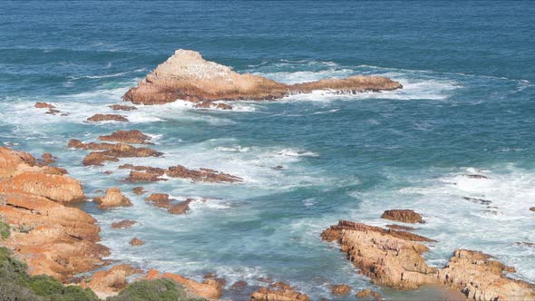 A beautiful summers day overlooking the Knysna Heads from a viewpoint of the Indian Ocean, Coney gle