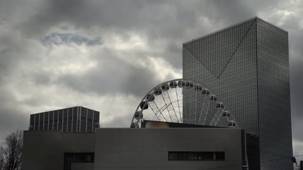 Buildings and Ferris wheel in Atlanta