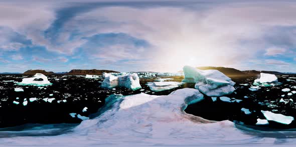 VR360 Icebergs Off Coast of Antarctica