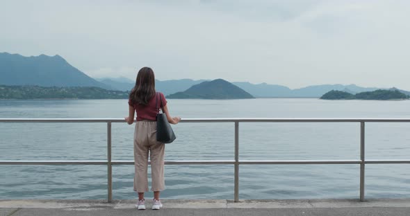 Woman look around the sea