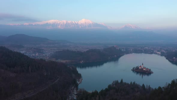 Bled Lake and Marijinega Vnebovzetja Church