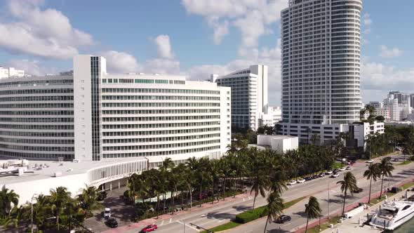 Aerial Video Miami Beach Fontainebleau Hotel Arrivals Ramp View Of Pool