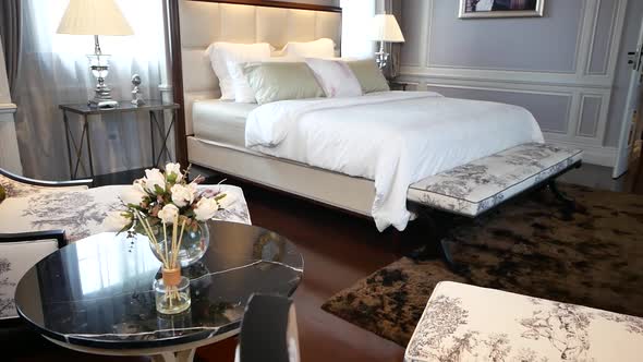 Luxury and Elegance Master Bedroom Decoration