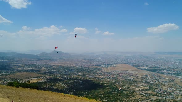 Paragliding Festival Crowds