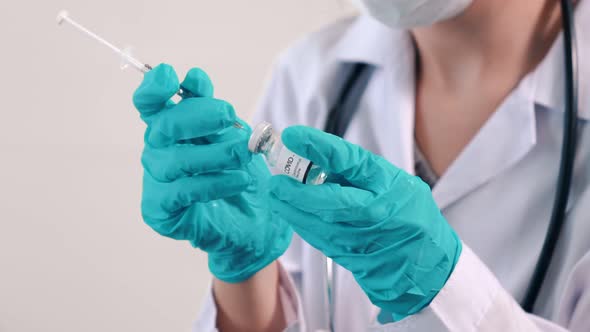 Skillful Doctor Prepare Vaccine Proficiently Before Injection